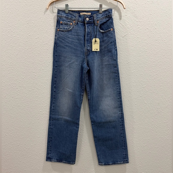 Levi’s Ribcage Straight Ankle Jeans in Dance Around - Picture 5 of 10